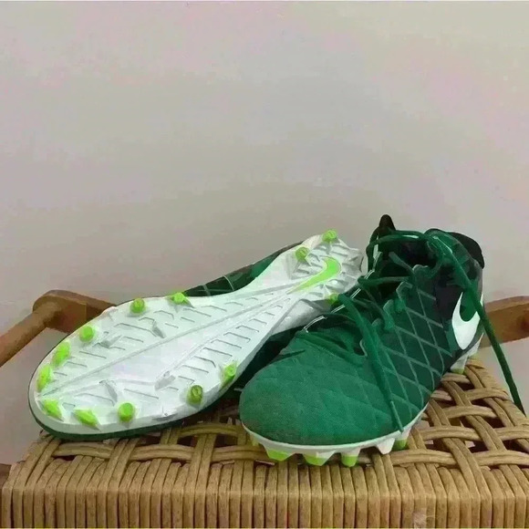 Nike Field General Cleats LIKE NEW condition soccer football shoes men’s 13 camp - Picture 2 of 5